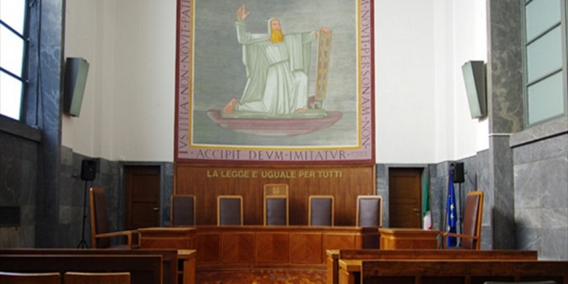 Milano, sotto processo per stalking condominiale