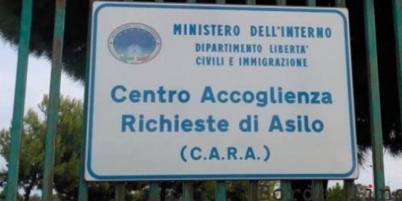 Cittadini nigeriani arrestati per stupro nel Cara di Bari