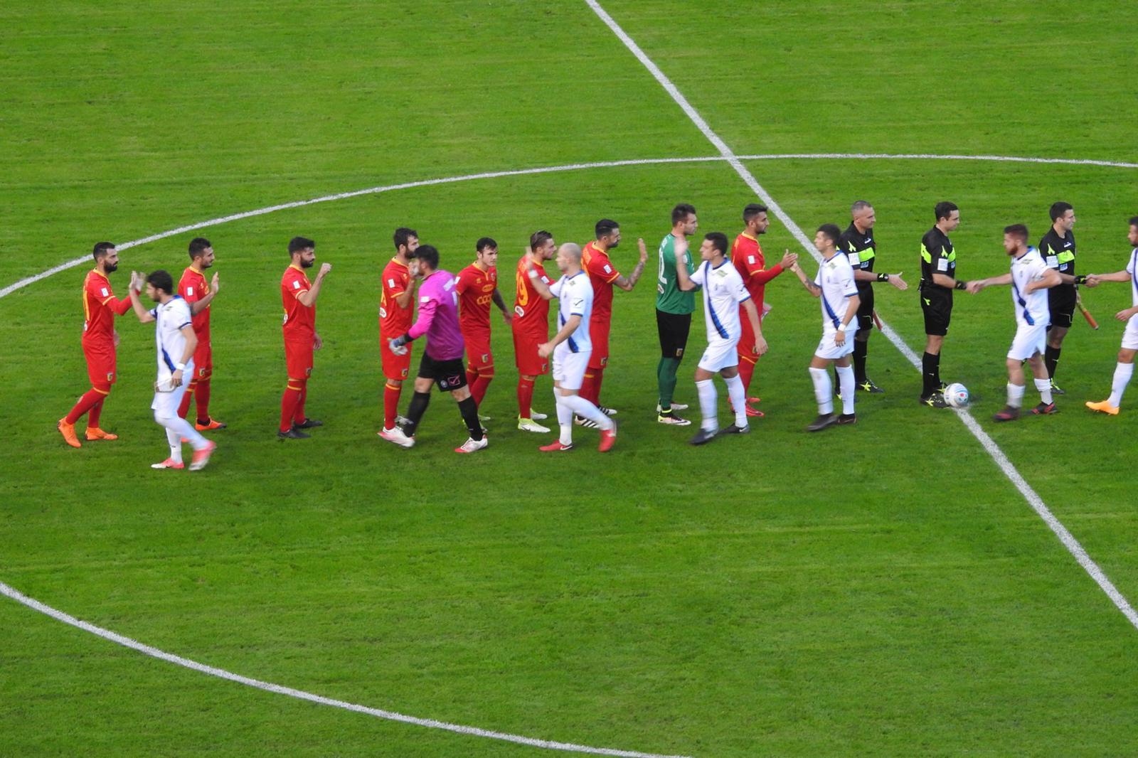 Catanzaro-Bisceglie 1-1, i giallorossi non vanno oltre il pareggio in rimonta (Foto e highlights)