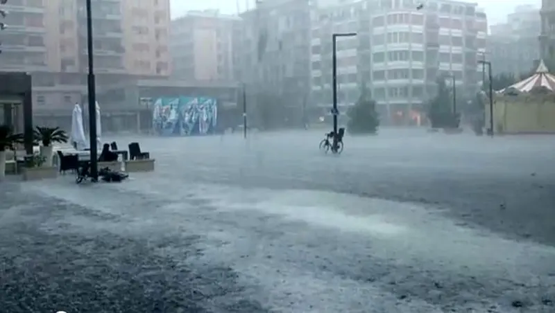 Maltempo: Protezione civile, allerta arancione per 4 regioni in particolare Calabria e Puglia