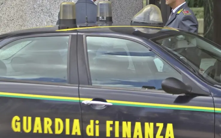 Corruzione: arrestati sindaco, vicesindaco e assessore a Fuscaldo (Cs)