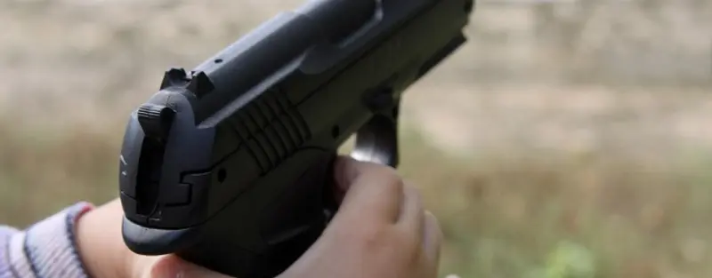 Shock News 11enne, gli dicono di fare ordine in camera, uccide nonna, poi si suicida