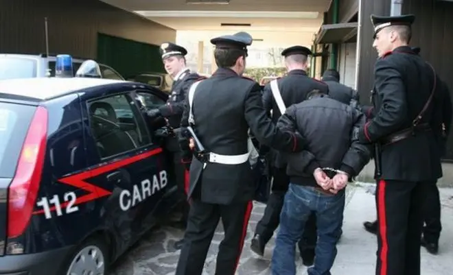 Tangenti e distruzione cadaveri: sindaco Bagheria, comunali sospesi