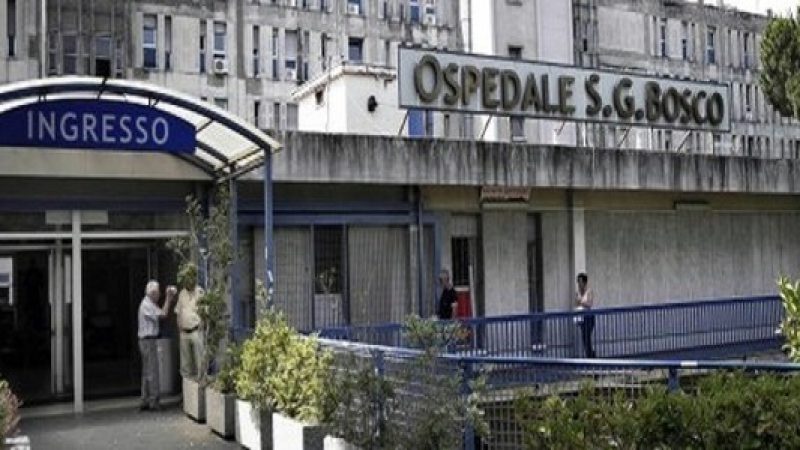 Napoli: paziente d'ospedale sommersa da formiche