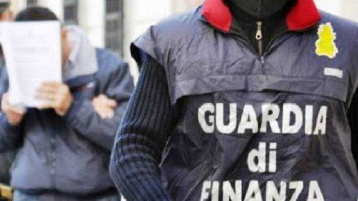 'Ndrangheta: monopolio cosche su ospedale Lamezia e onoranze funebri 