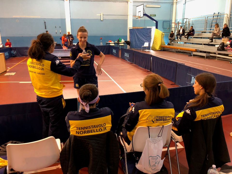 La serie B femminile del tennistavolo Norbello fa dimenticare i guai nelle più alte quote