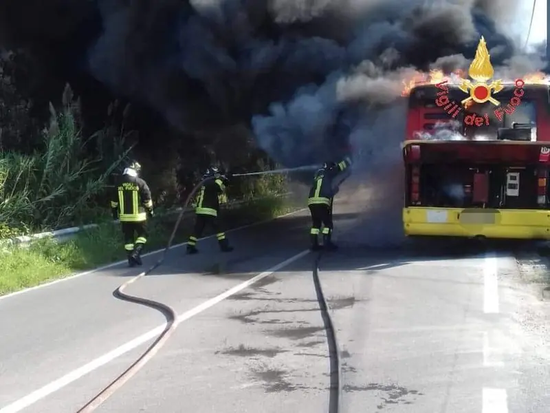 Autobus Amac divampato a Catanzaro  "tanto tuonò finché piovve"