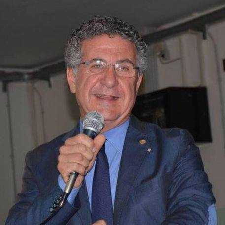 Sciopero fame sindaco arrestato in Calabria, "Subisco ingiustizia"
