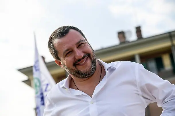 Calcio: Daspo a tifosi, da Comune Catanzaro appello a Salvini