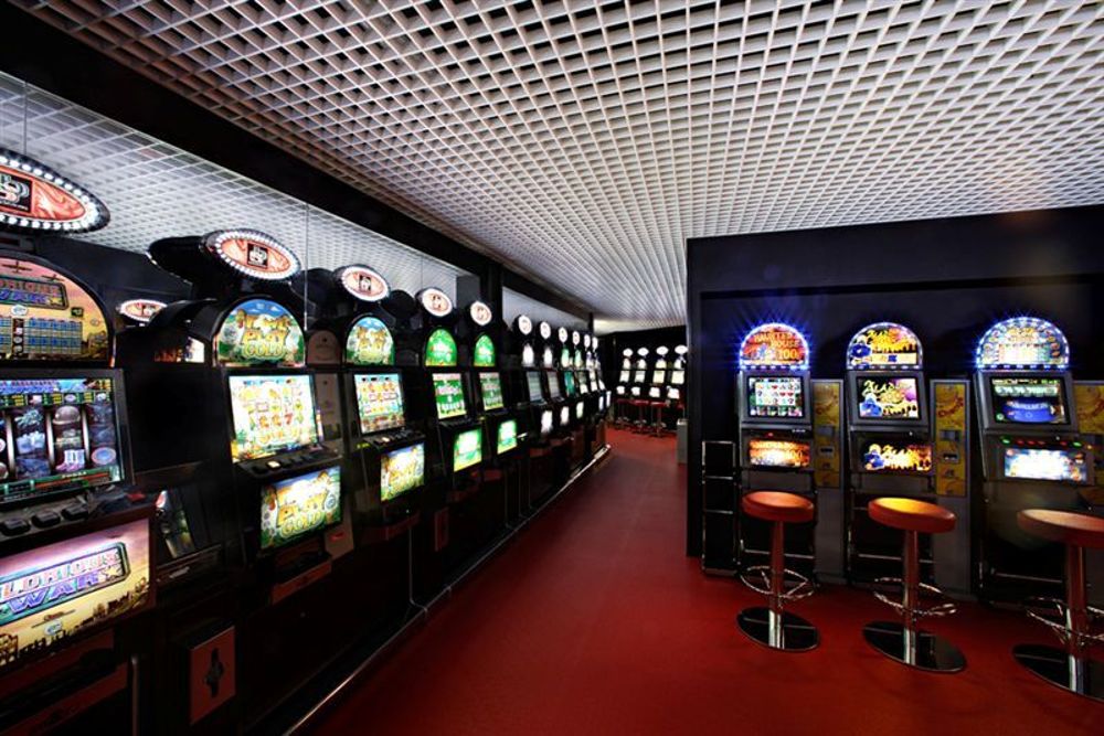 Riduzione degli orari per le sale slot: la situazione per il gioco in Italia