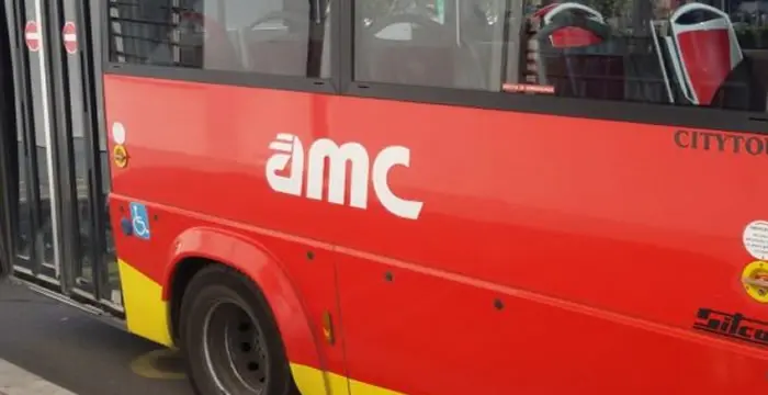 Catanzaro. Autobus dell'AMC non revisionato, Carabinieri lo sequestrano