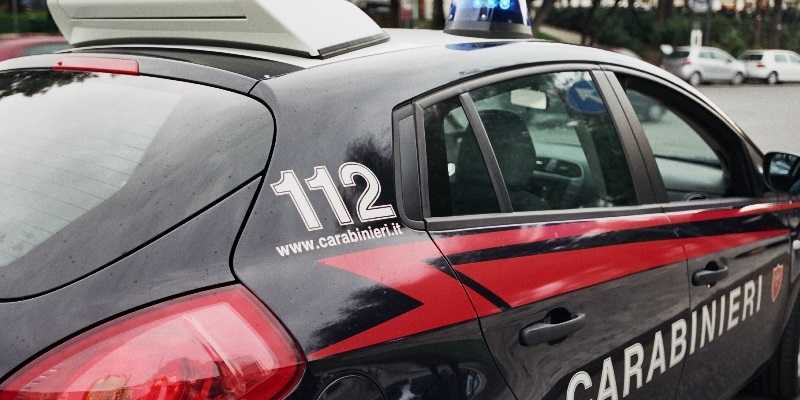5 arresti dei carabinieri per estorsione e sequestro di persona