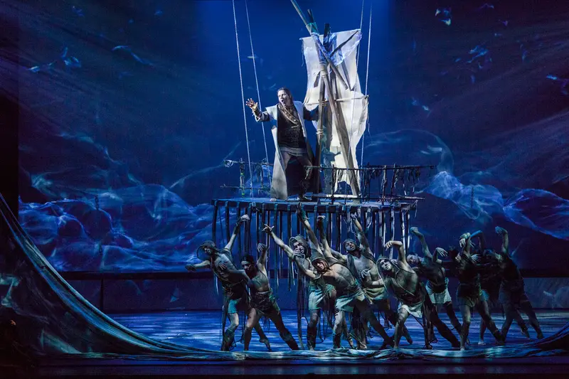 Countdown per la Divina Commedia, lunedì inizia l’allestimento poi Flashdance