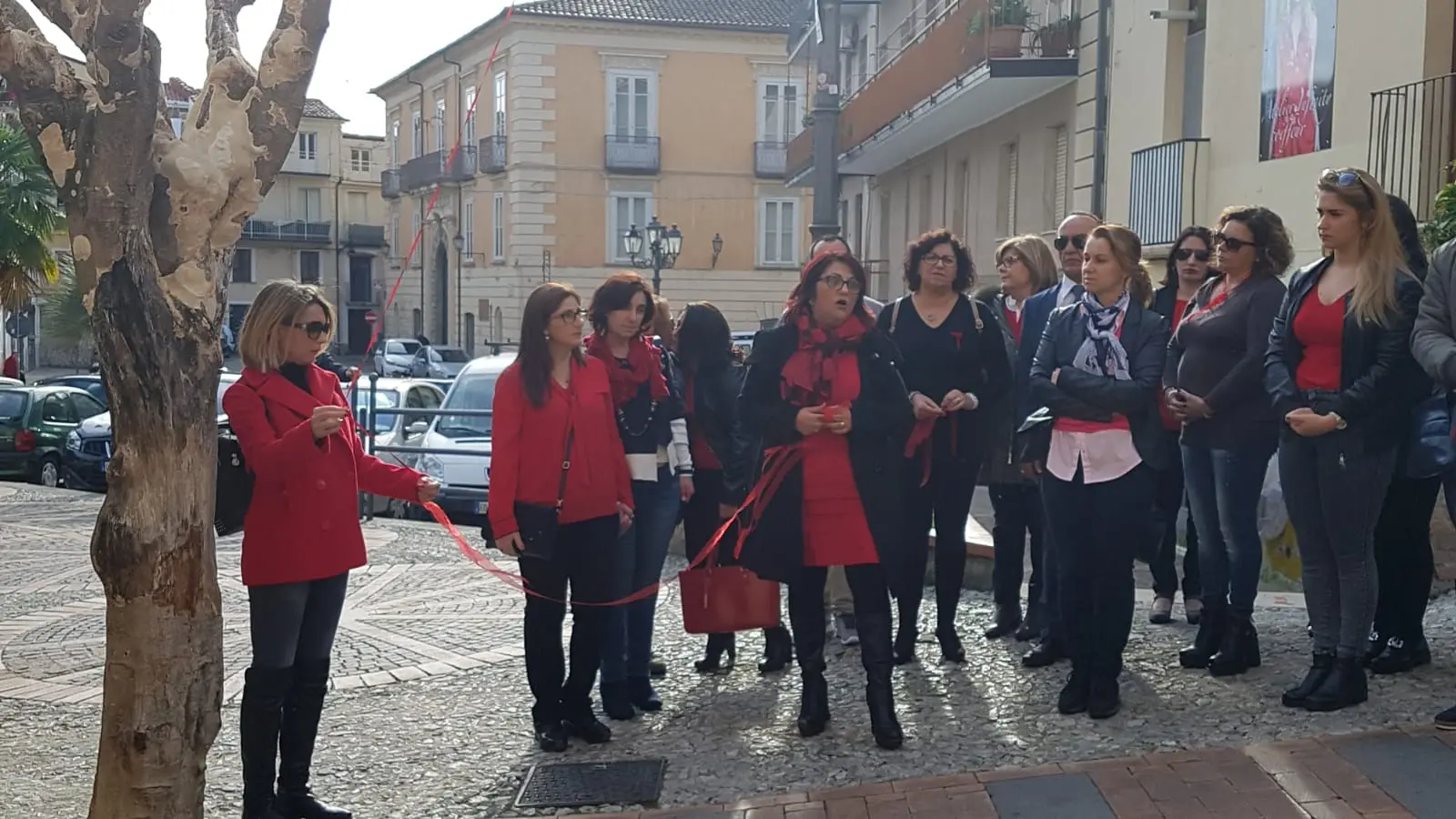 Un flash mob per ricordare la giovane lametina Adele Bruno e le donne vittime di violenza