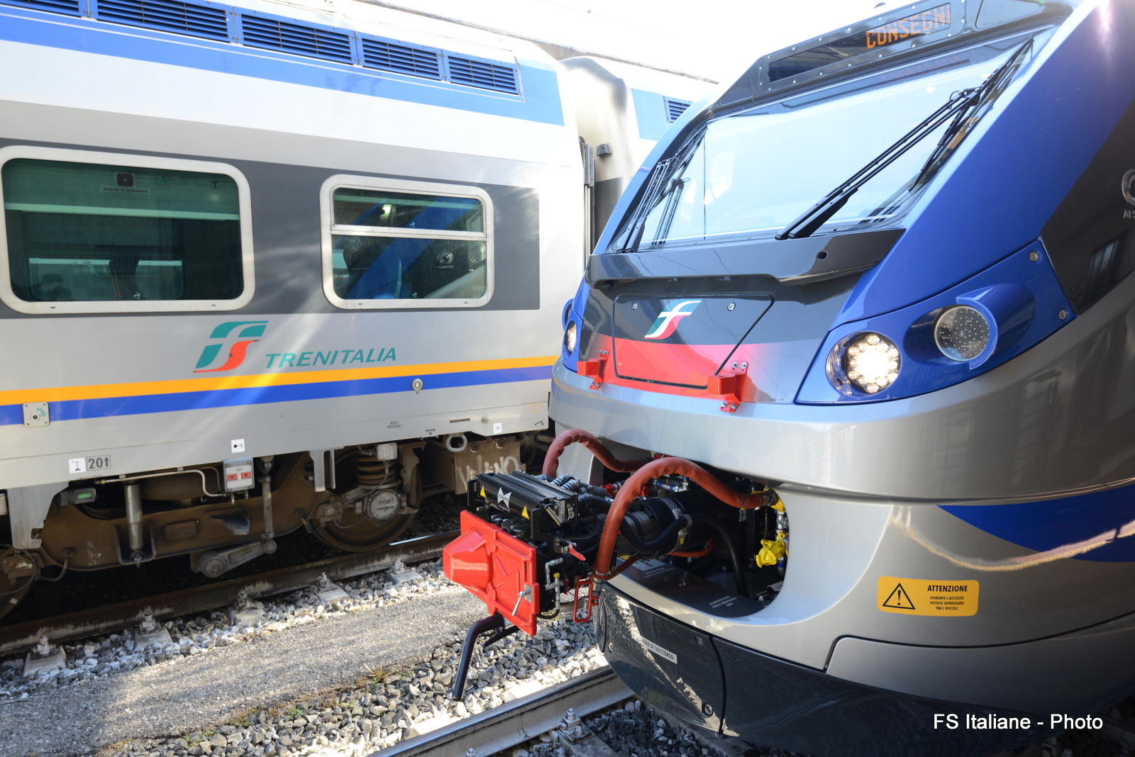 Tragedia, 19enne incinta muore travolta da treno lungo linea Firenze-Pisa