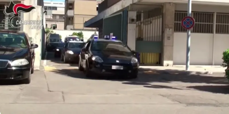 Operazione 'short message' in Puglia, 55 le persone indagate