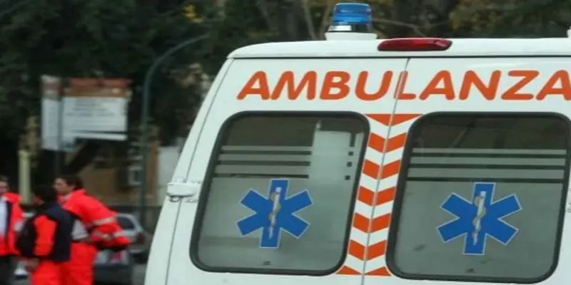 Un morto e tre feriti nel Foggiano in incidente sulla SS 17