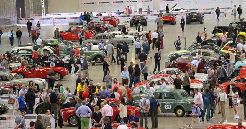 Rubarono auto da 1 mln alla Mille Miglia, 3 arresti a Brescia