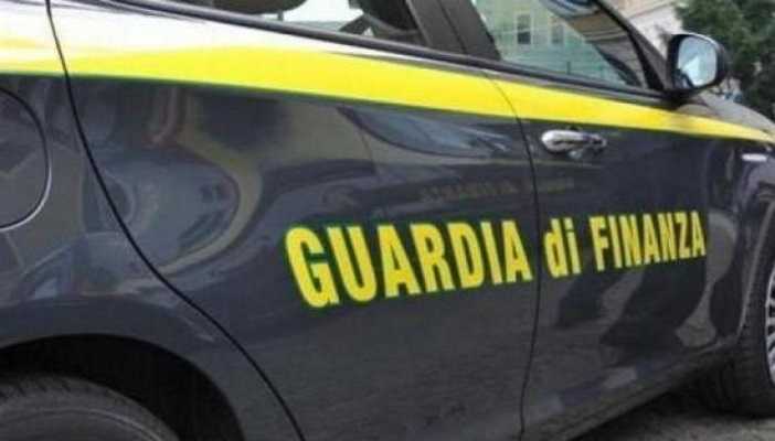 Mazzette sull'Etna, imprenditore e sindaco di Bronte arrestati