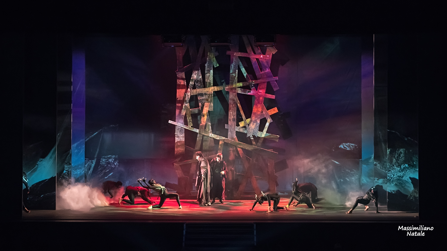 La Calabria esplode col grande musical. Trionfo per la divina commedia a Rc. e Flashdance a Cs