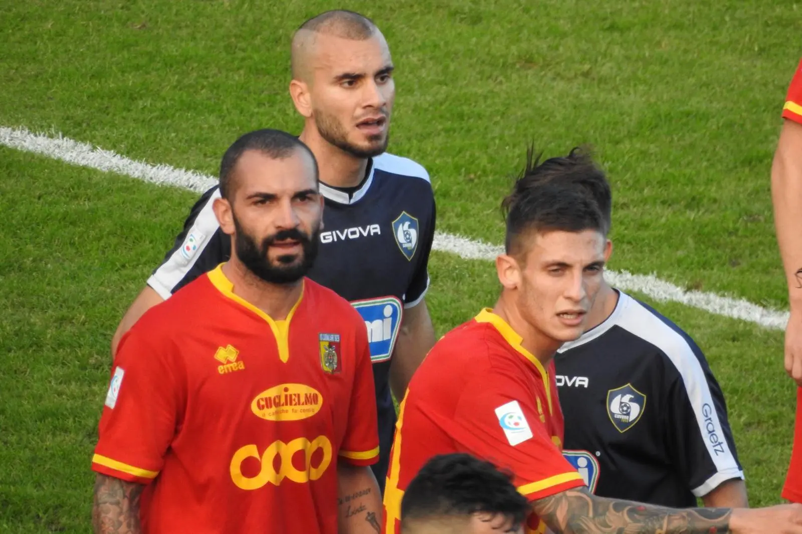 Calcio: Catanzaro-Cavese 1-1, succede tutto nella ripresa. (con highlights)