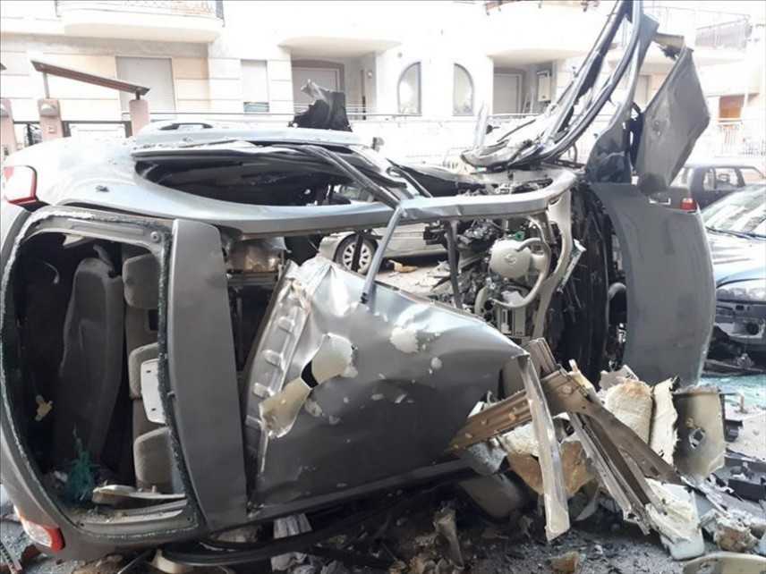 Bomba distrugge auto carabiniere: Sasso (Lega), "Reagire subito"