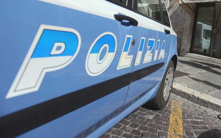 Minacce per import illegale auto a Potenza, 9 misure cautelari