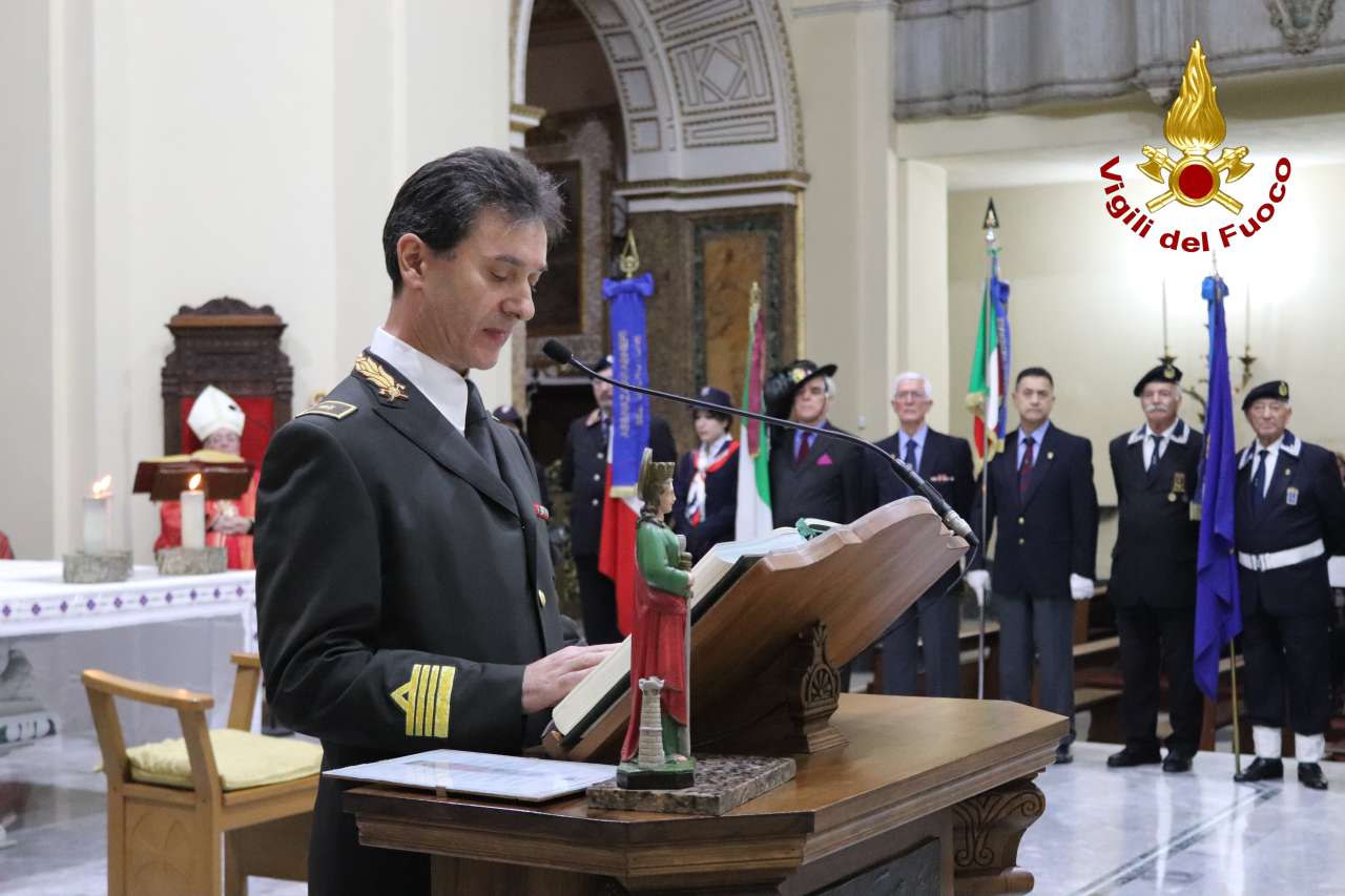 Crotone. Celebrazione Santa Barbara, cerimonia religiosa officiata da Mons. Domenico Graziani