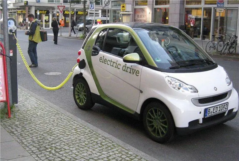 Lega contraria alle nuove tasse antinquinamento sulle auto