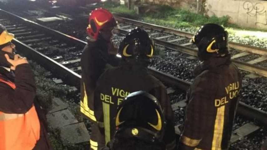 Treno merci urta piattaforma a Firenze, feriti 3 operai