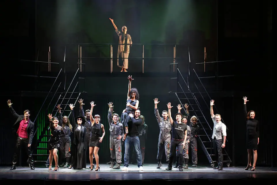 “Flashdance il Musical” premiato come “miglior musical dell’anno”, a Cs, Cz e Rc