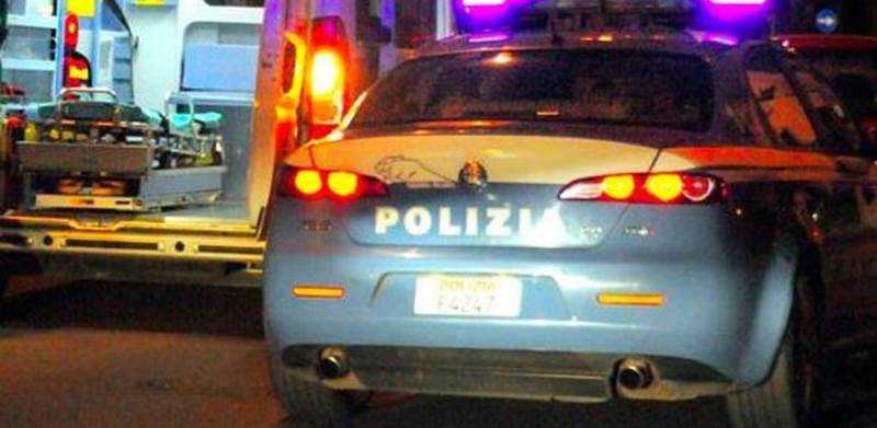 Calci e pugni ad agenti Polizia, 2 arresti a Catanzaro