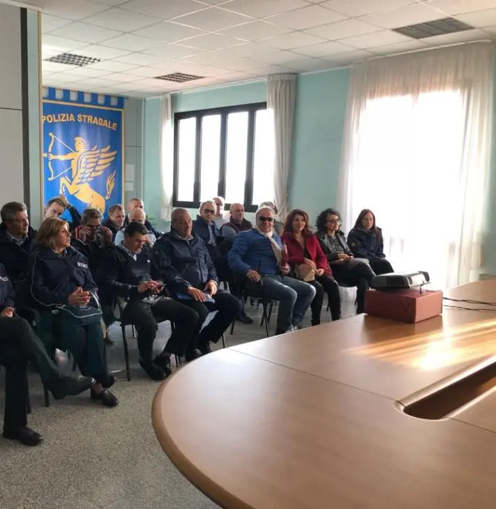 Catanzaro. Attività di formazione della Polizia Stradale rivolta alla Polizia Municipale