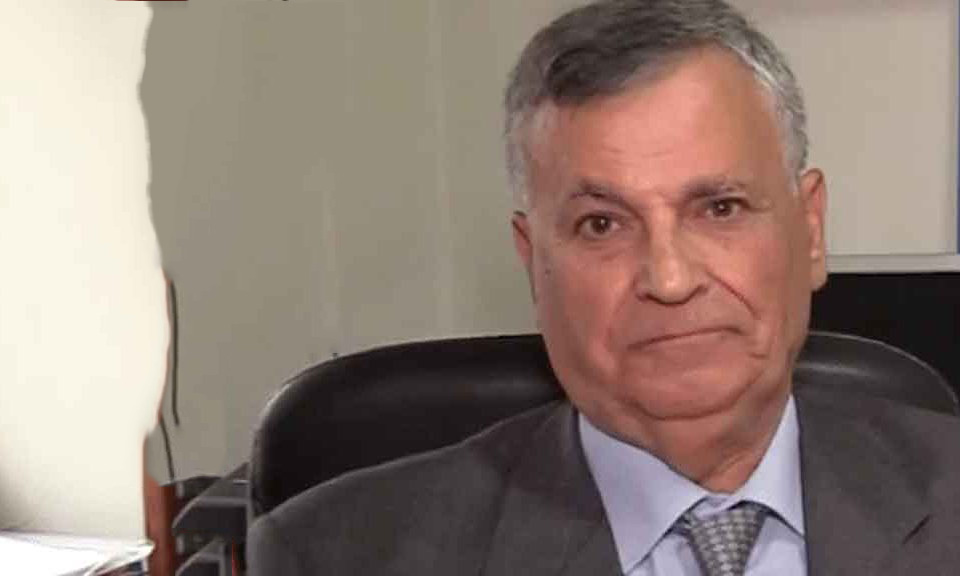 Di Maio: rifiuti in un terreno, padre vicepremier indagato