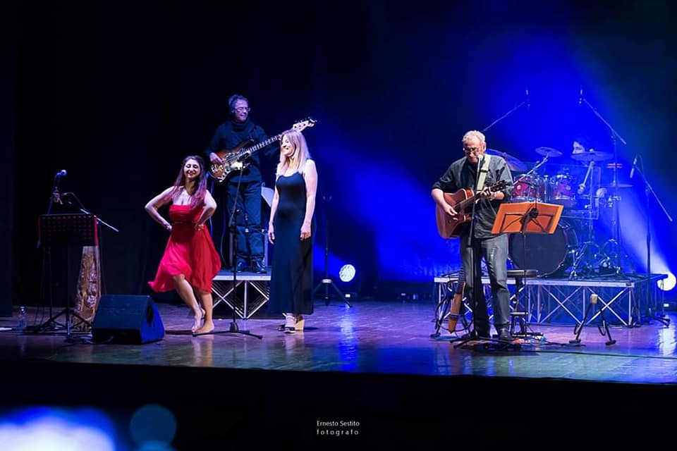 Applausi per gli Arangara al teatro comunale di Catanzaro e il loro nuovo album “Andrea e la montagn