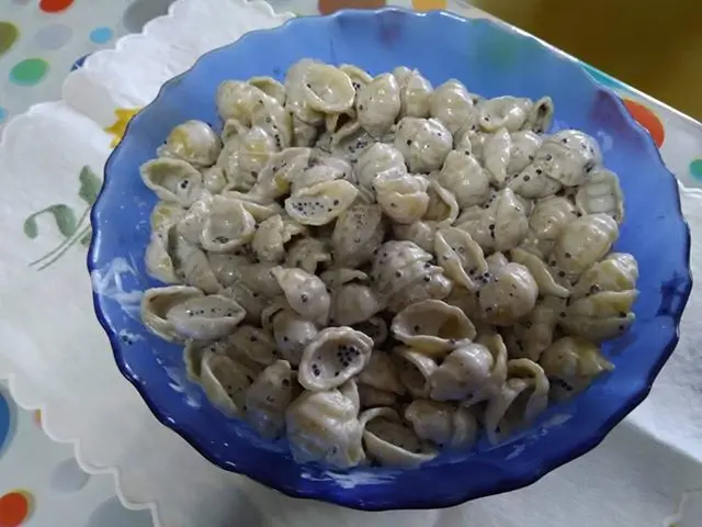 Conchiglie alle perle di caviale