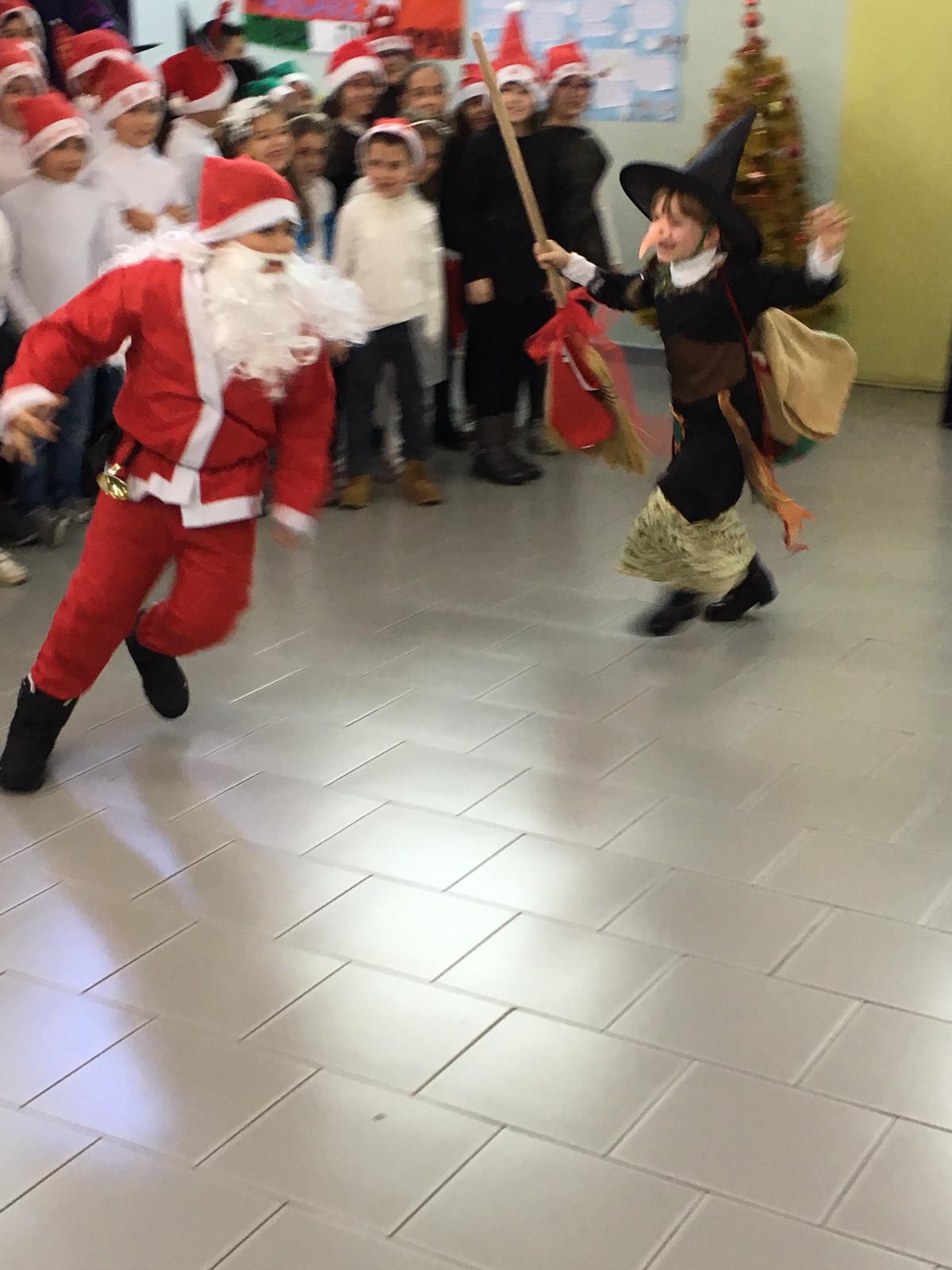 Catanzaro. Aria di Natale nel plesso Fiume Neto dell’IC Don Milani-Sala