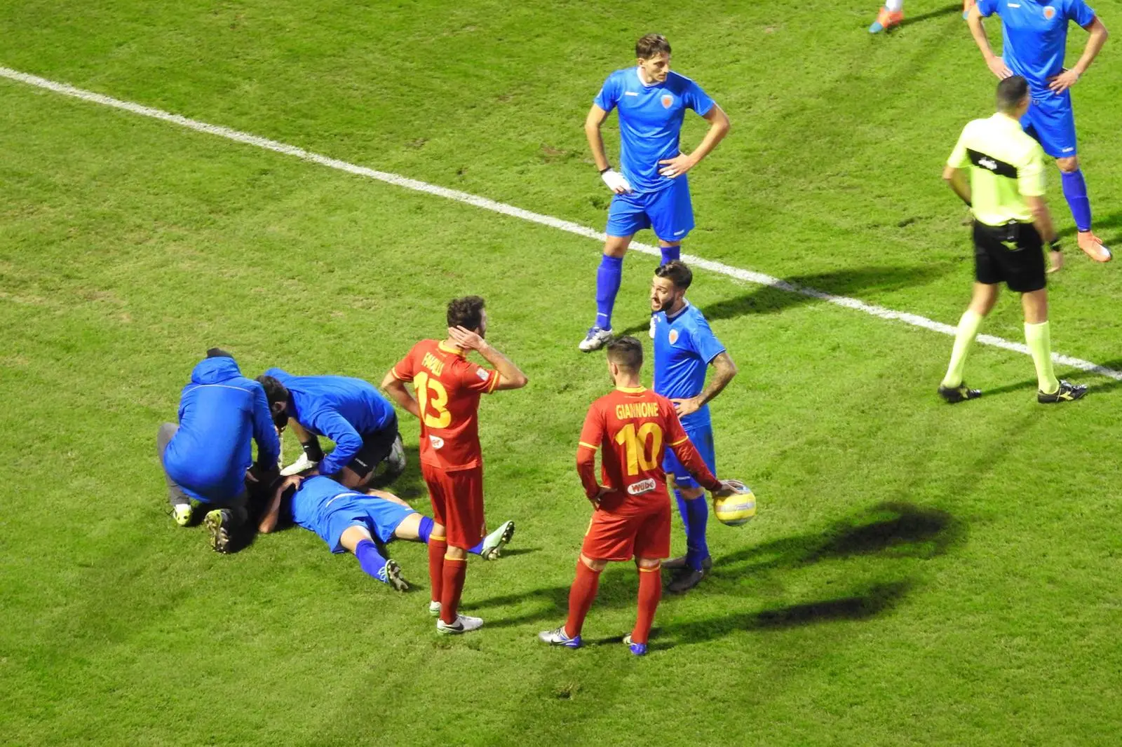 Calcio. Catanzaro-Siracusa 3-1 le dichiarazioni dei mister Auteri e Raciti (Video)