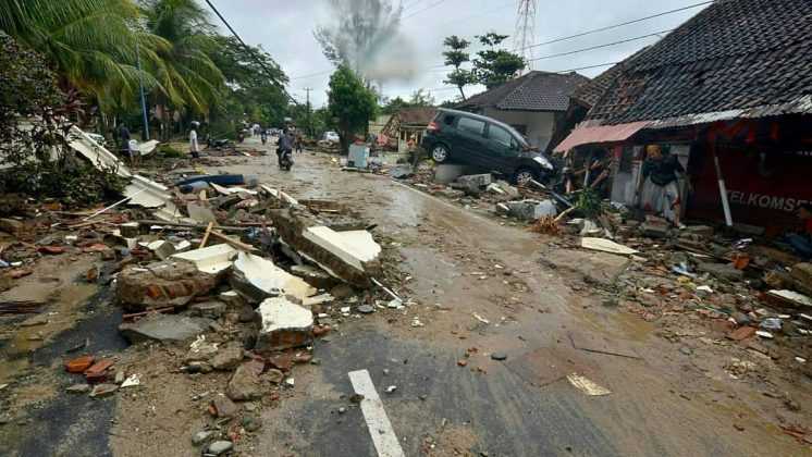 Indonesia, il bilancio dello tsunami sale a 280 morti