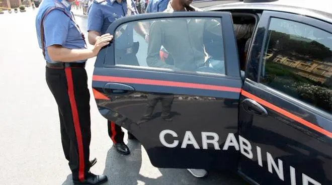 Droga: arrestati quattro corrieri, sequestrati 21 kg marijuana