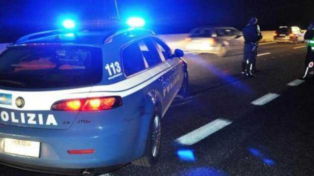 Incidenti: Calabria, A2 scontro auto-pullman, morti marito e moglie