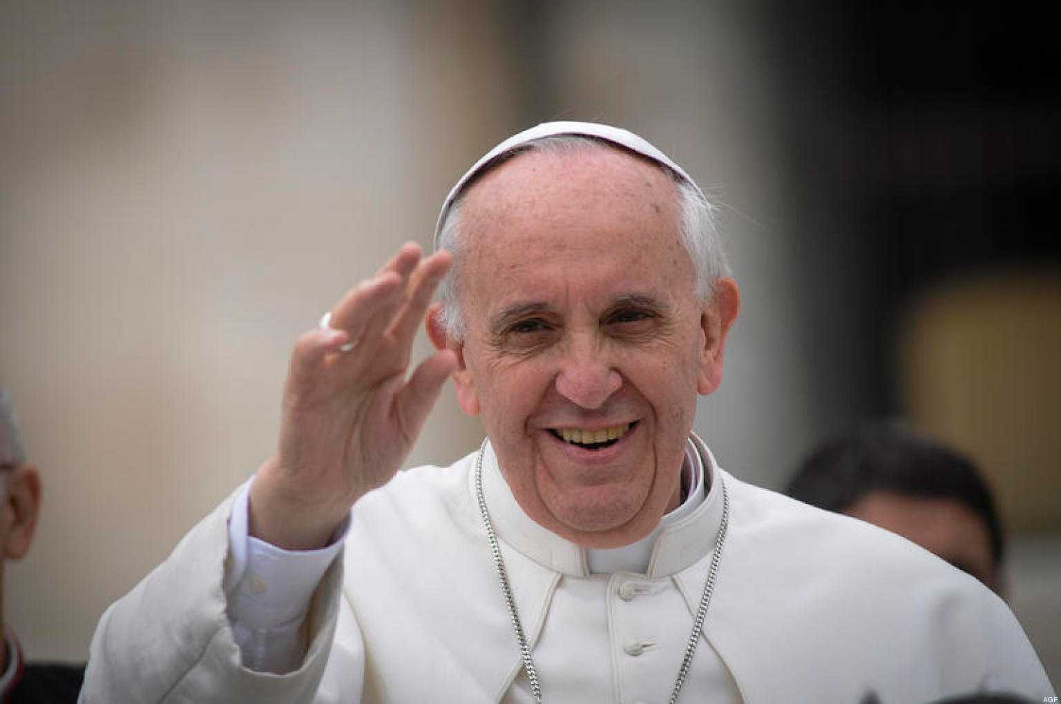 Papa: troppi a Roma in condizioni indegne, è schiavitù