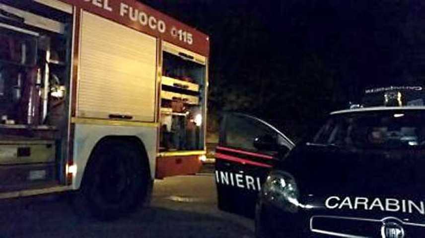 Incendio. tragedia sfiorata a Carmagnola: tre bimbi salvati dai carabinieri da incendio
