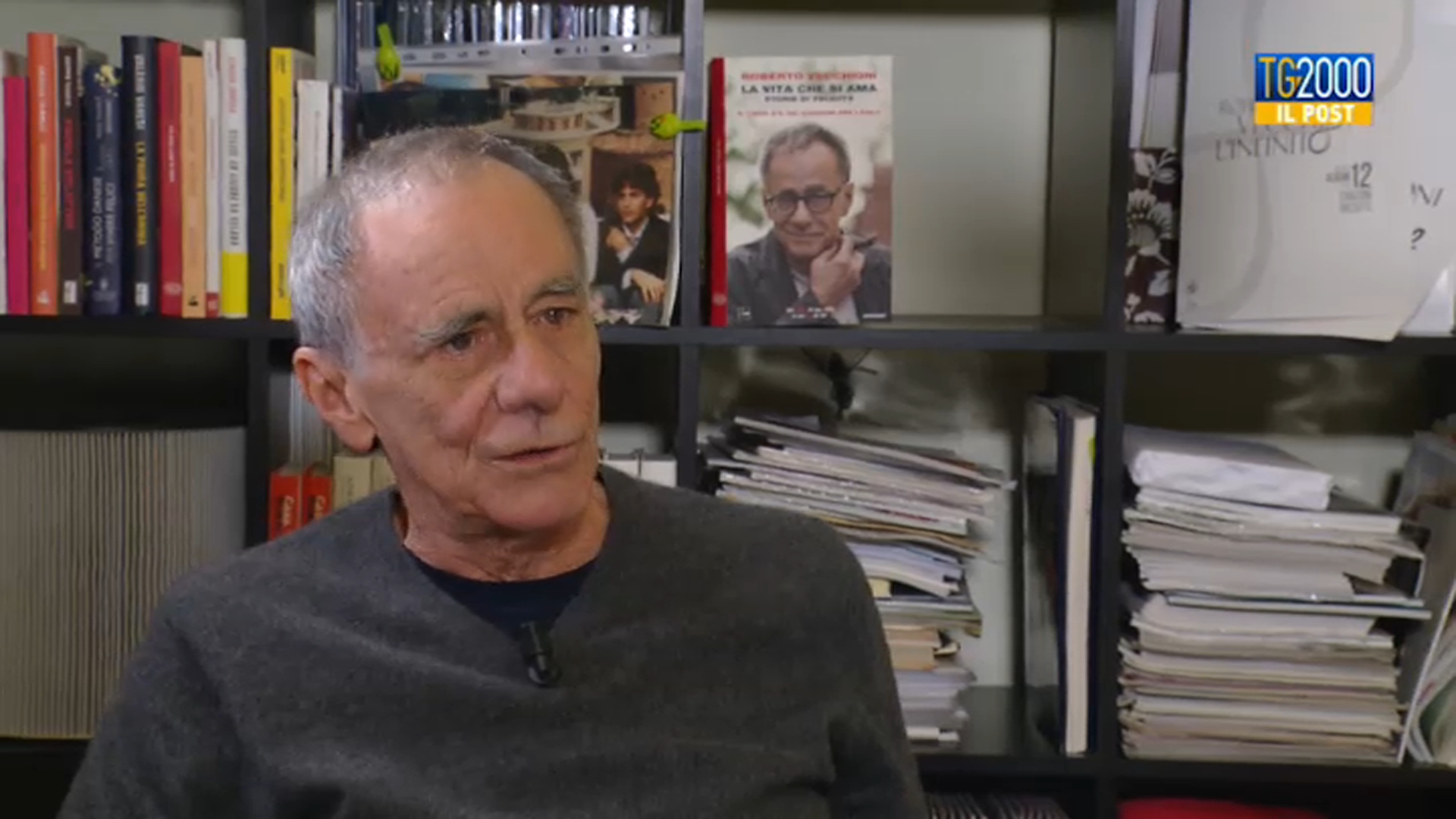 Vecchioni: "Il Papa ha Gesù sul viso" e gli ho dedicato una canzone