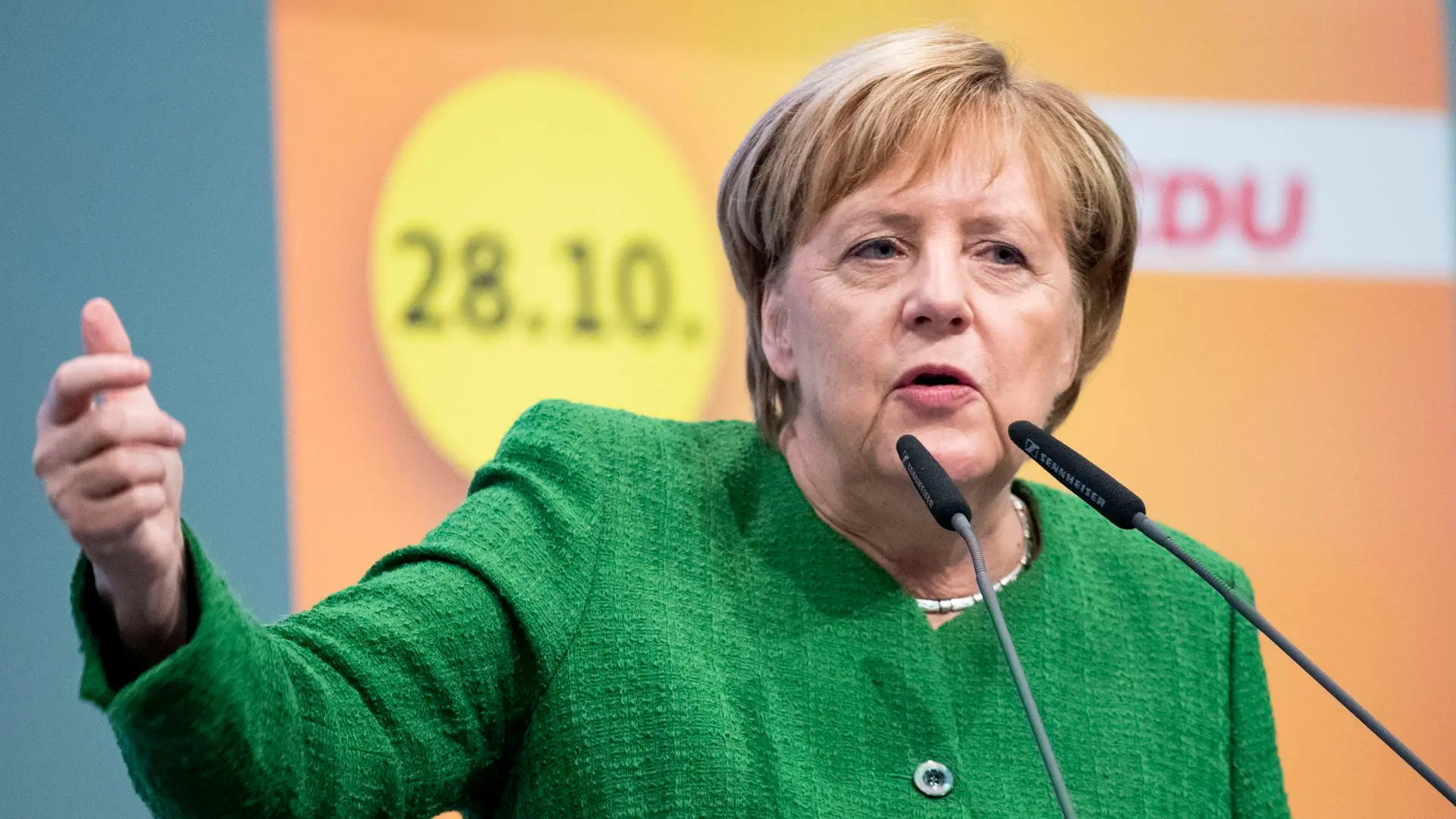 Cyberattacco a partiti tedeschi: coinvolta Angela Merkel