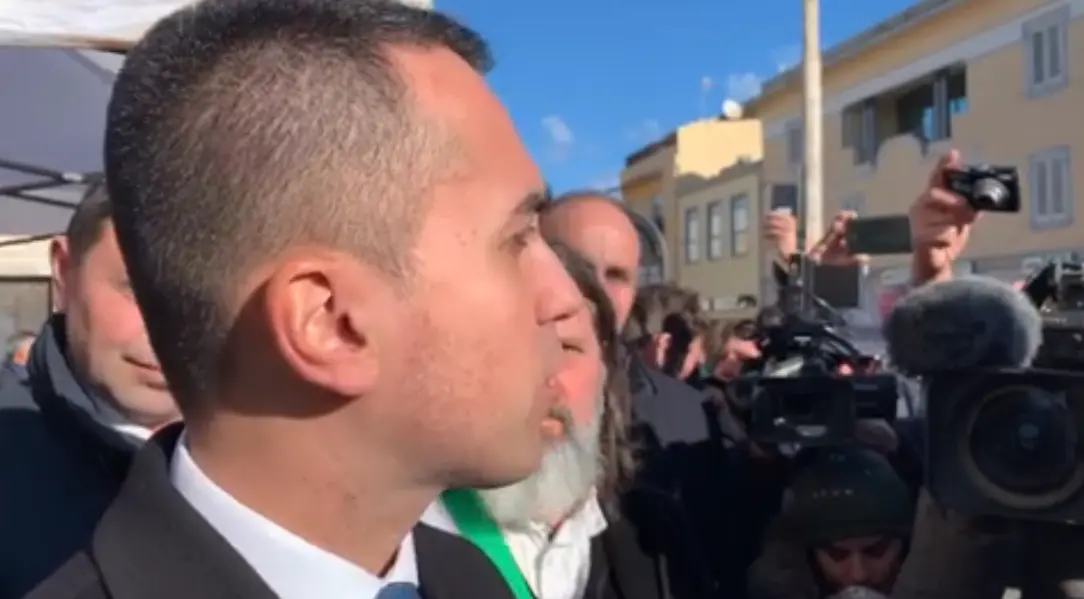 Di Maio: investire in tecnologia e rinnovabili per uscire da crisi (Video)