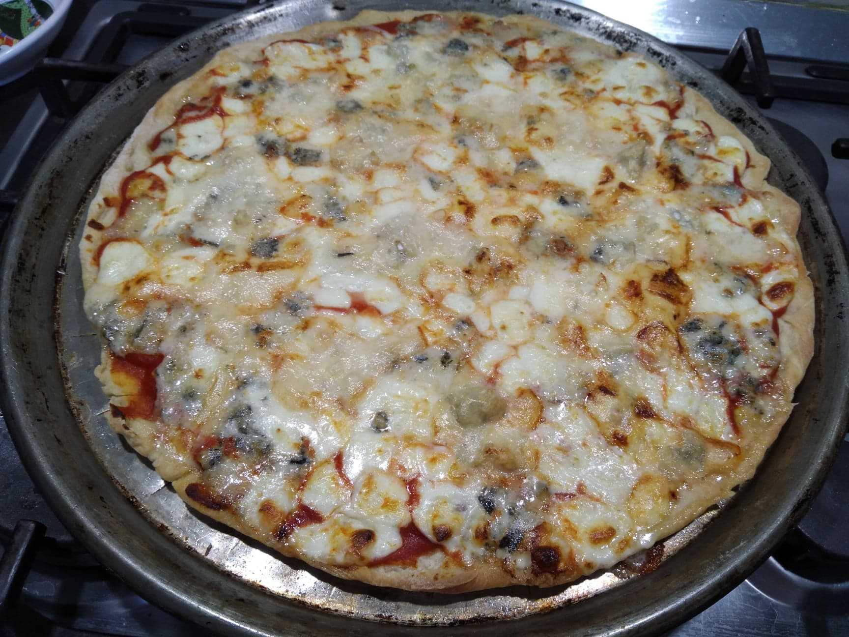 Pizza fatta in casa