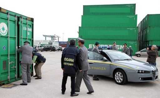 Droga: Gdf sequestra 115 Kg di cocaina purissima nel porto di Gioia Tauro
