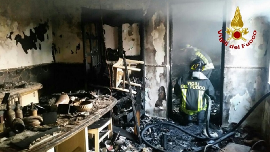 Rogo in casa, morta una donna piano terra di via Zuccarelli a Catania