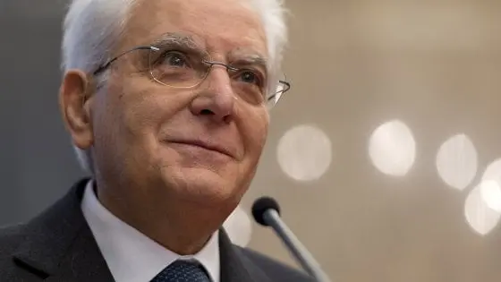 Mattarella ai sindacati: "Il lavoro è priorità degli italiani"